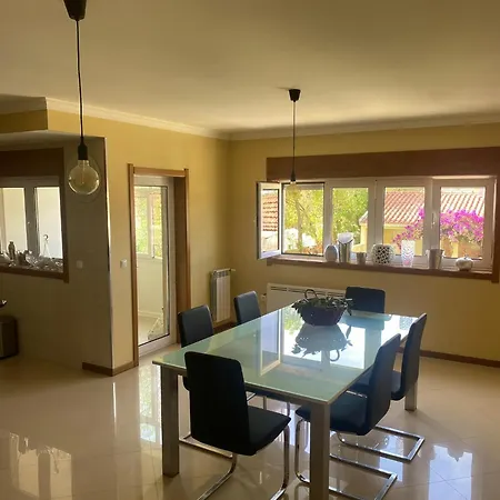 Welcoming House With Terrace And Garden In Barra De Mira Dom wakacyjny