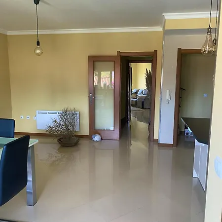 Welcoming House With Terrace And Garden In Barra De Mira Dom wakacyjny