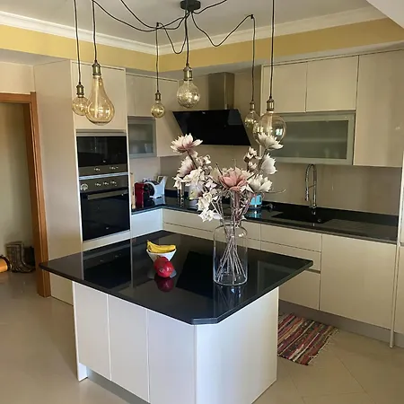 Welcoming House With Terrace And Garden In Barra De Mira