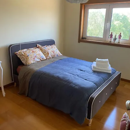 Semesterbostad Welcoming House With Terrace And Garden In Barra De Mira