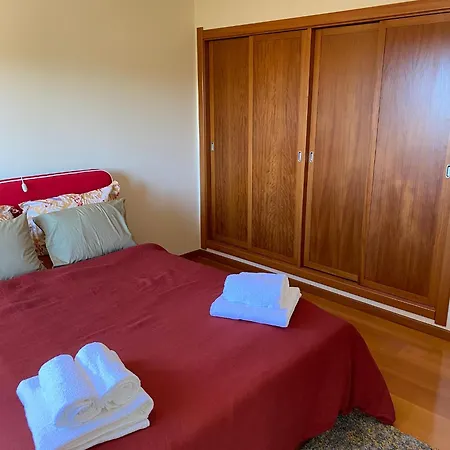 Semesterbostad Welcoming House With Terrace And Garden In Barra De Mira *