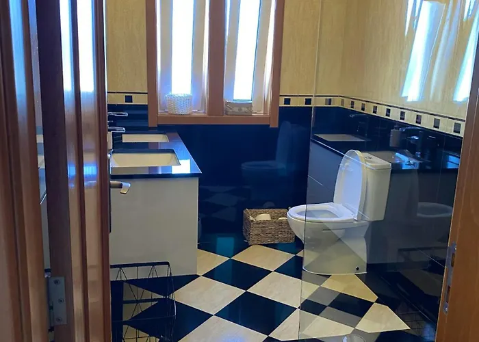 Welcoming House With Terrace And Garden In Barra De Mira Prázdninový dům Areao