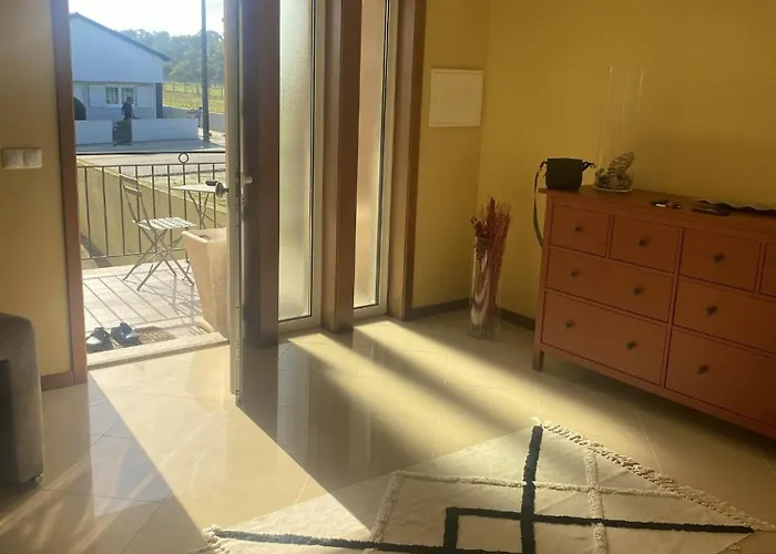 Welcoming House With Terrace And Garden In Barra De Mira