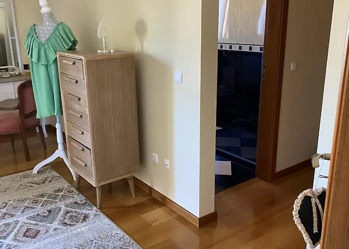 Prázdninový dům Welcoming House With Terrace And Garden In Barra De Mira Areao