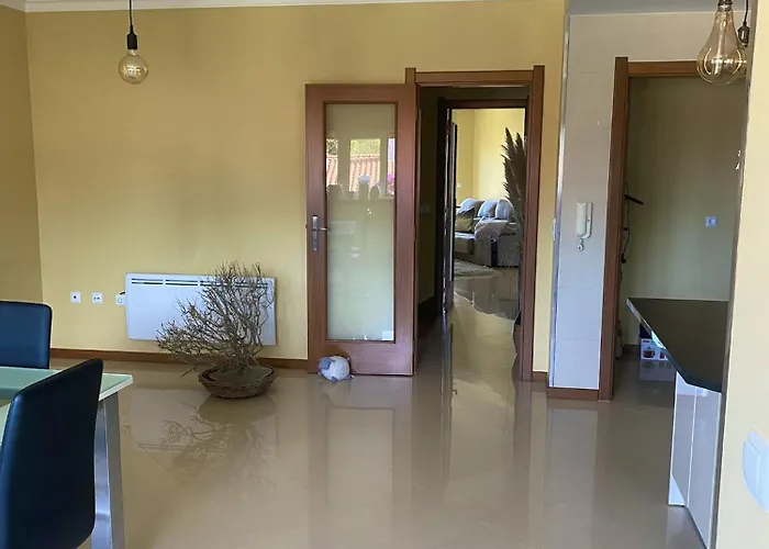 Welcoming House With Terrace And Garden In Barra De Mira Prázdninový dům Areao