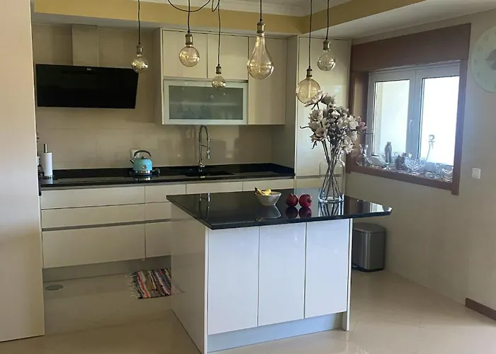 Prázdninový dům Welcoming House With Terrace And Garden In Barra De Mira Areao