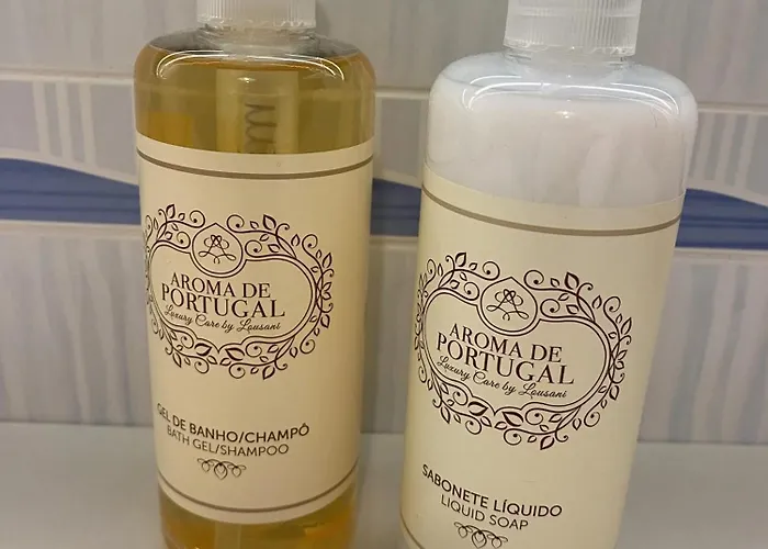 Prázdninový dům Welcoming House With Terrace And Garden In Barra De Mira Areao