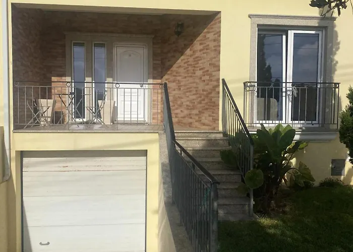 Prázdninový dům Welcoming House With Terrace And Garden In Barra De Mira